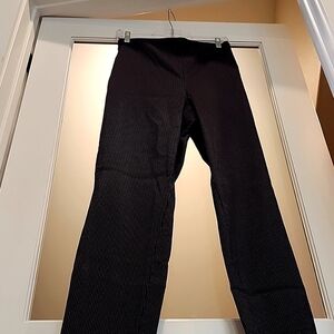 Vera Wang black pattern skinny slacks (Like New)